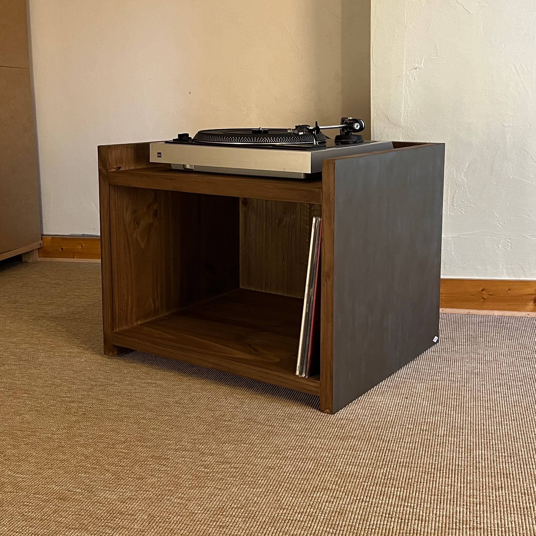 Mueble para Andrea Nelisse